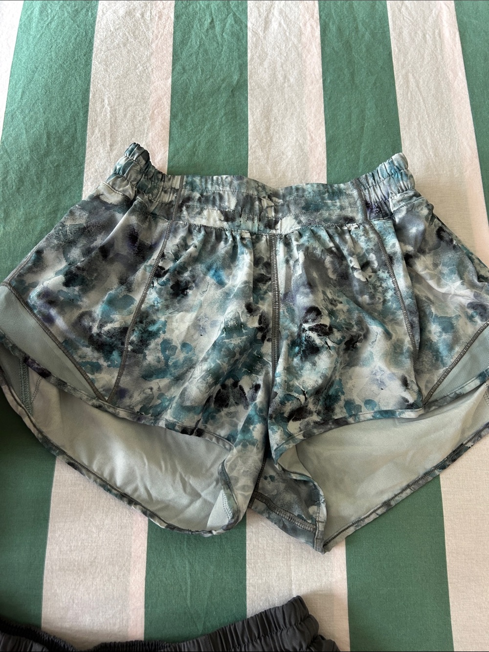lululemon athletica Women's Teal Tie-Dye Athletic Shorts